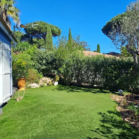 Californien Climatise 6 Personnes Dans Domaine Prive Arbore A Holiday home *